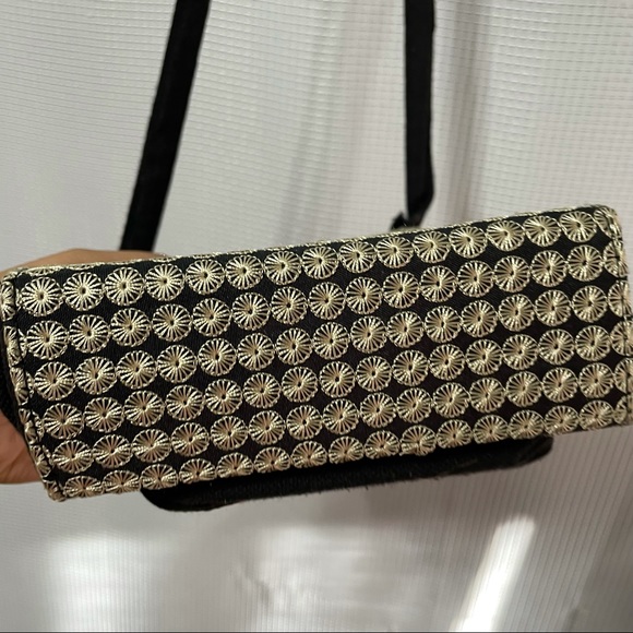 Floral Embroidered BOHO Crossbody - Picture 4 of 7